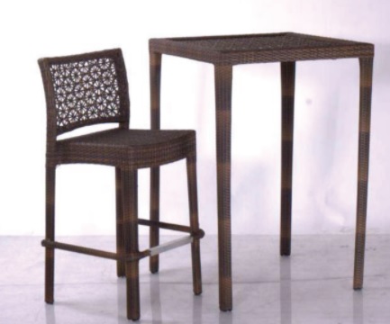BAR SET – CHAIR WITH CENTER TABLE