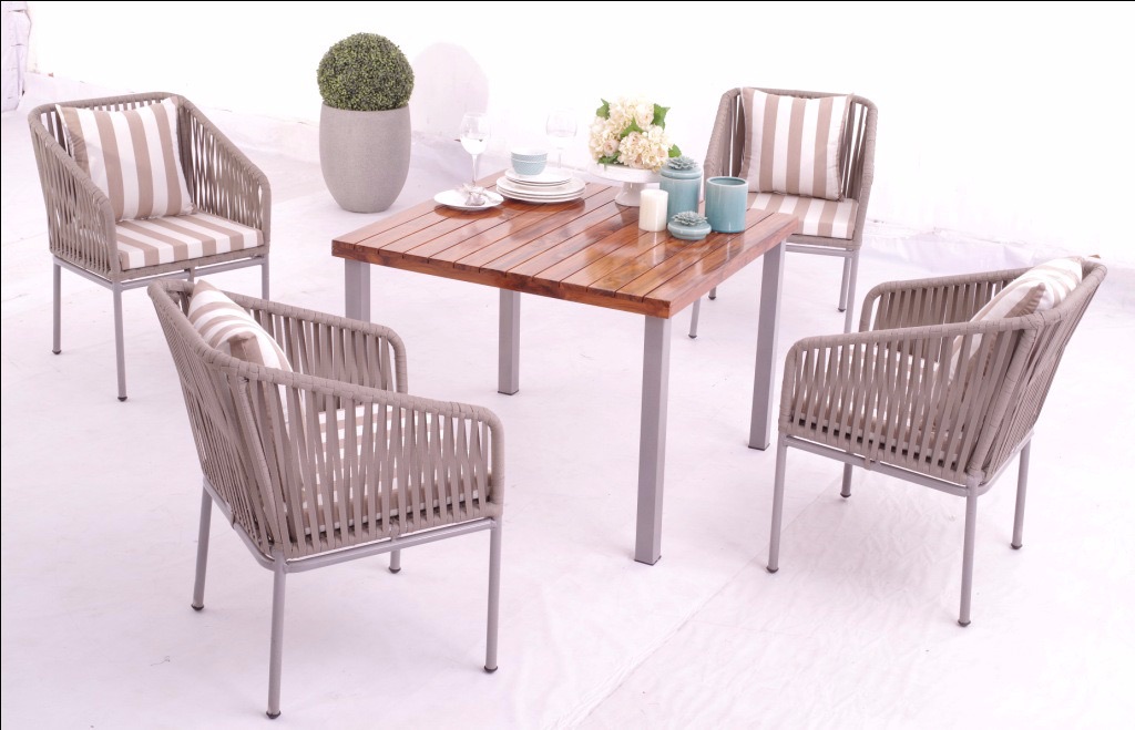 4 Seater Dining sets with center table